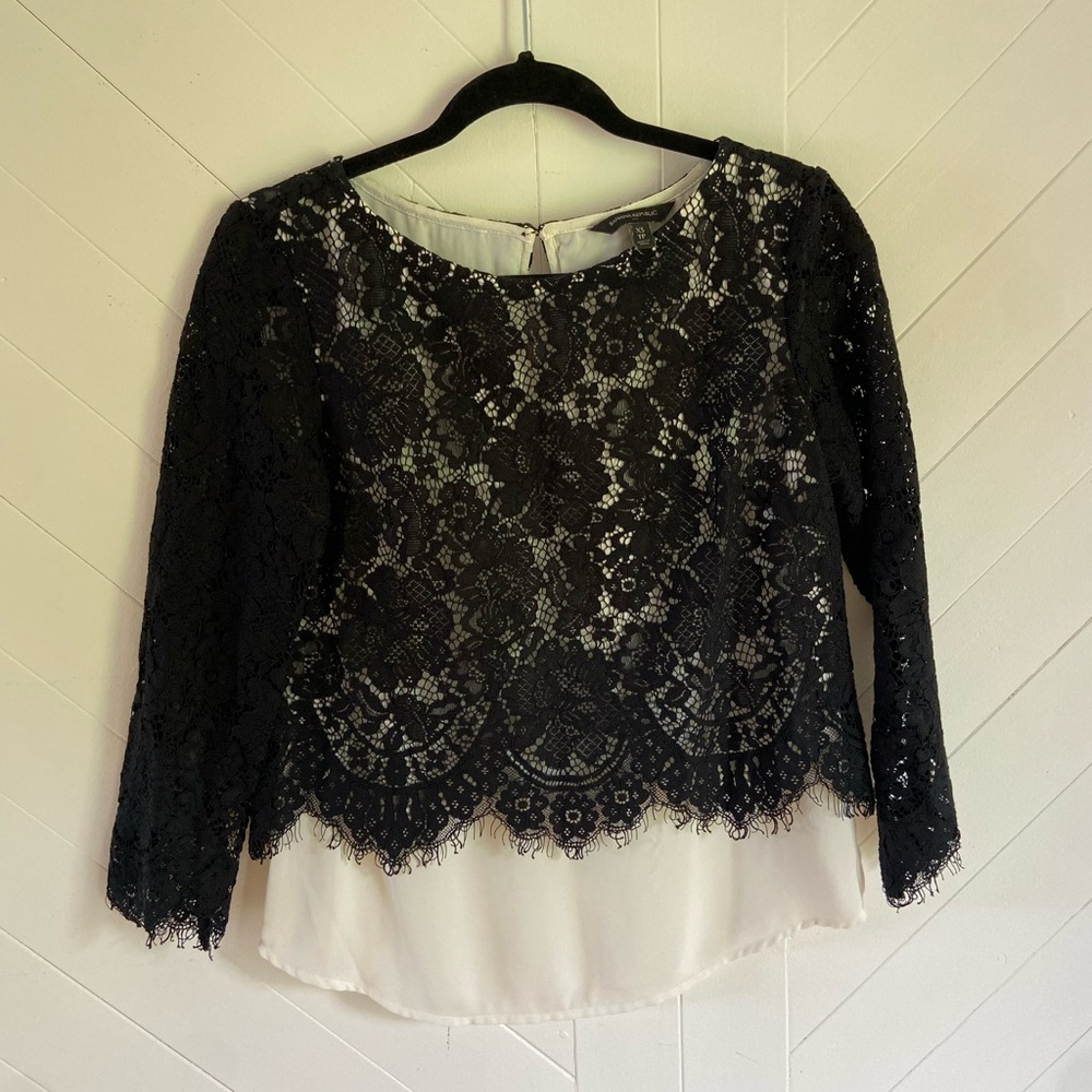 Banana Republic Black and White Blouse Elegant Design